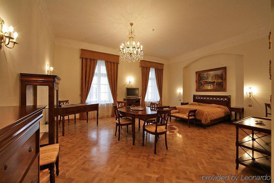 St. George Residence Budapest Room photo